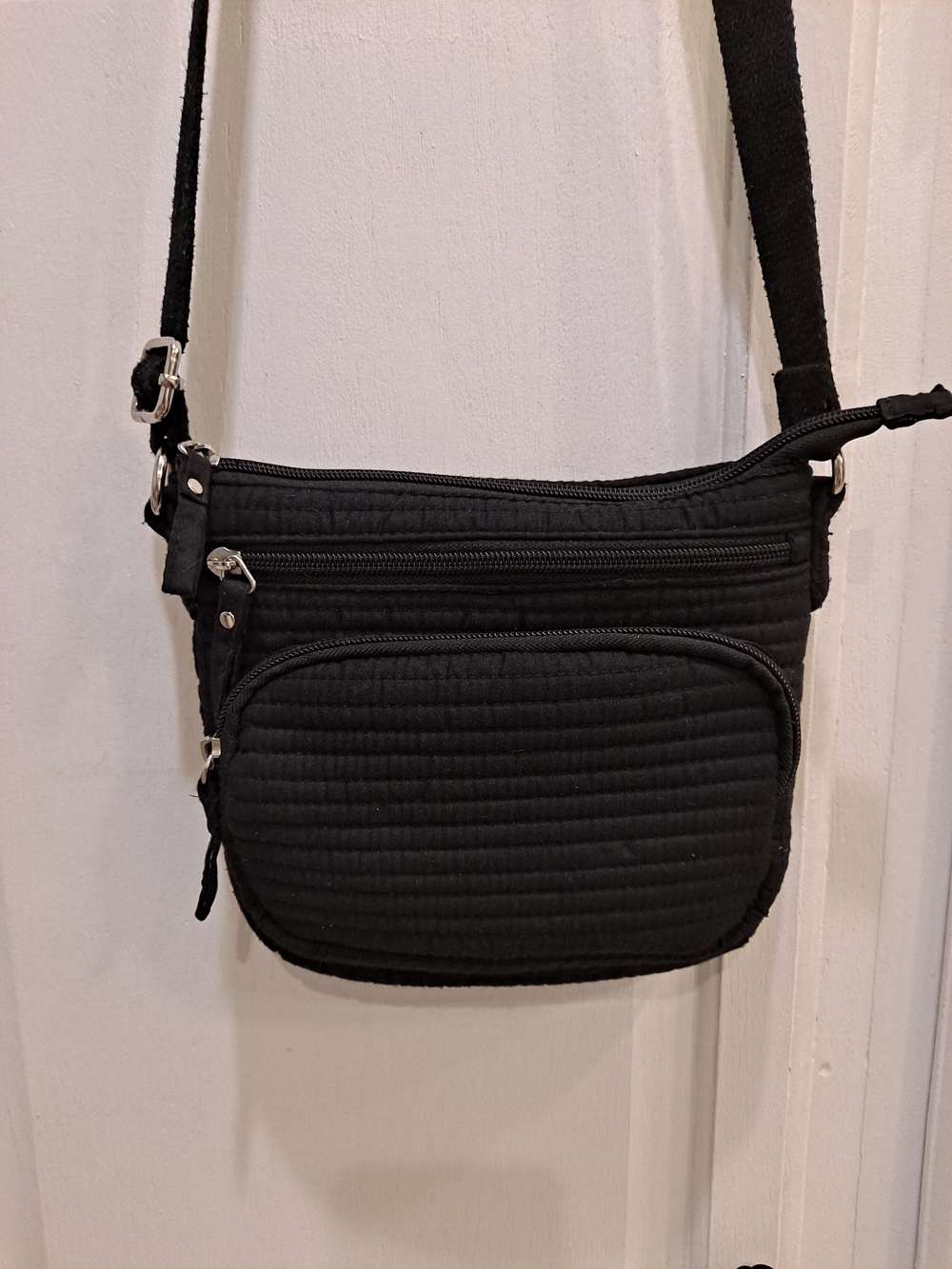 Time and Tru Black Cotton Quilted Crossbody Travel Organizer Everyday Bag